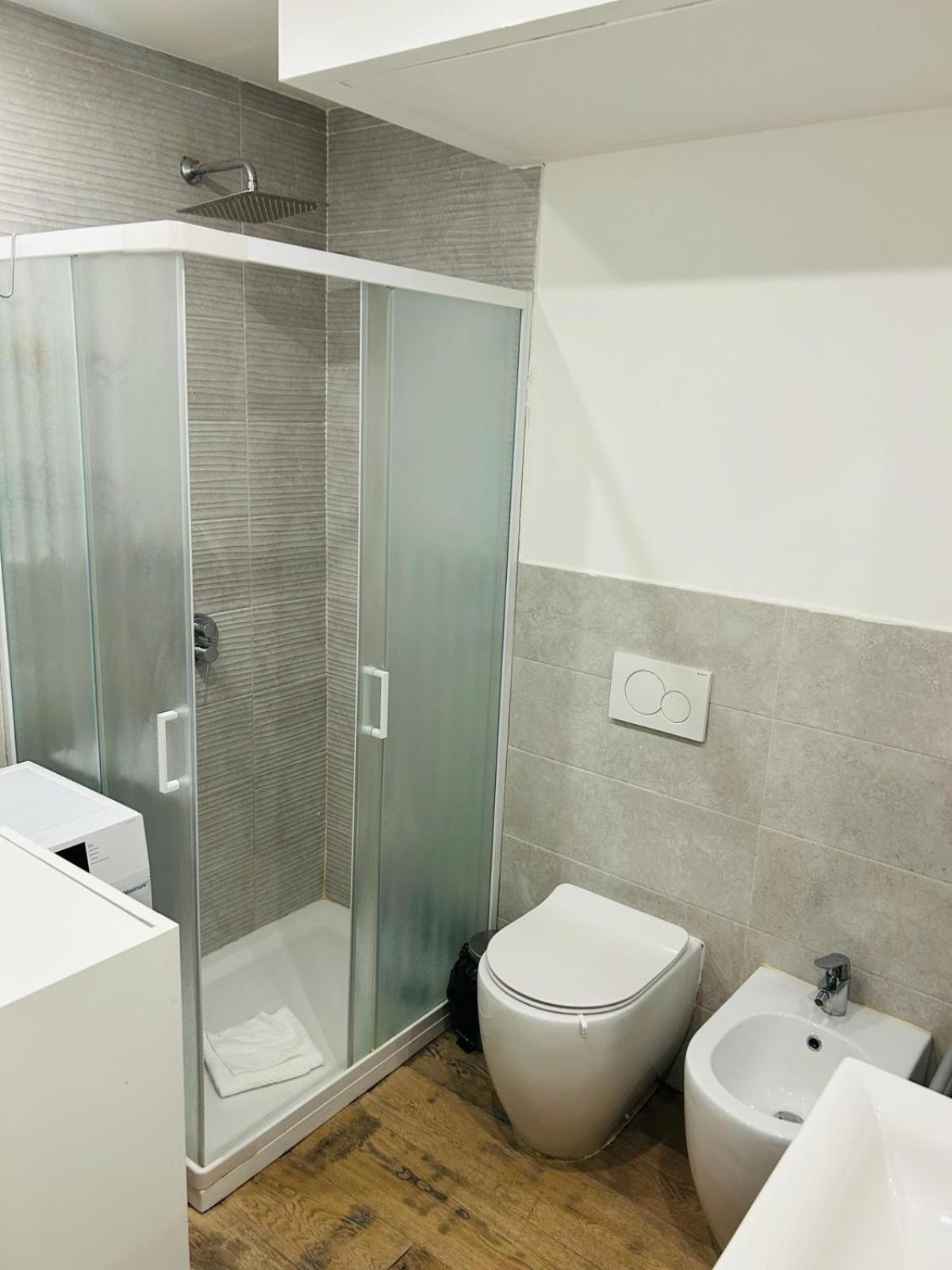 Easy Room Italy Milan Luaran gambar